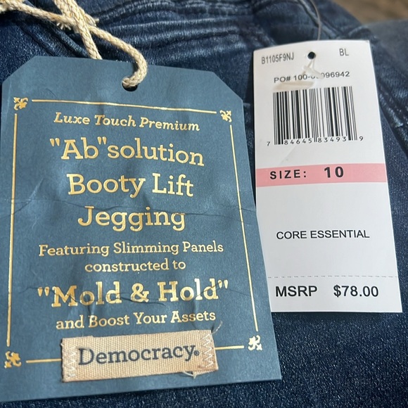 #262☑️Democracy Luxe Touch Distressed Booty Lift Jegging Jeans - Picture 7 of 12